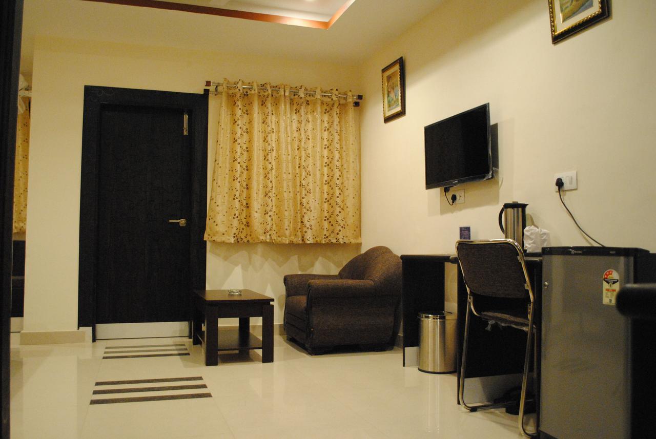 Nakshatra Hotel Banswara Экстерьер фото